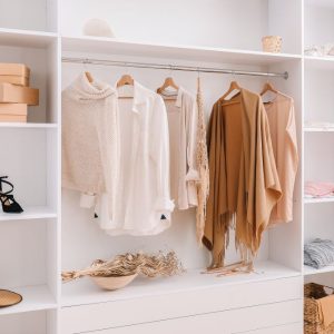Schwerpunkt – Kleiderschrank und Stil